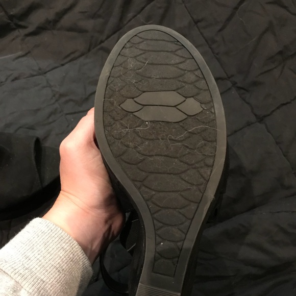 Black wedges. Designer Carlos - Picture 3 of 6